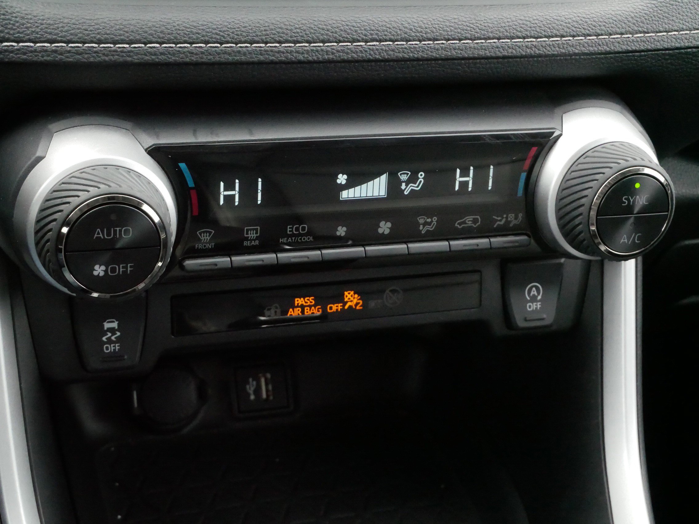 Certified 2025 Toyota RAV4 XLE Premium image 23