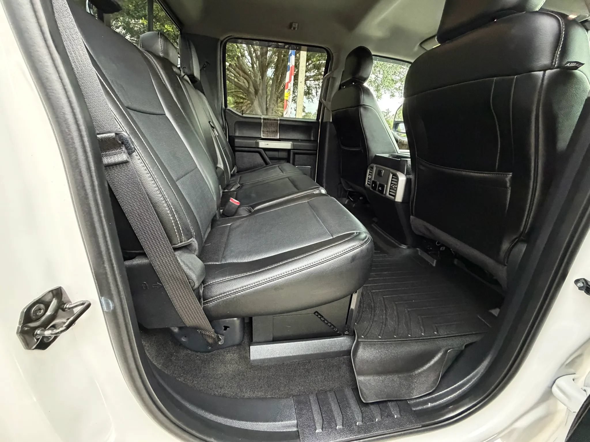 Used 2017 Ford F350 Lariat w/ Tow Technology Bundle AWD/4WD image 42