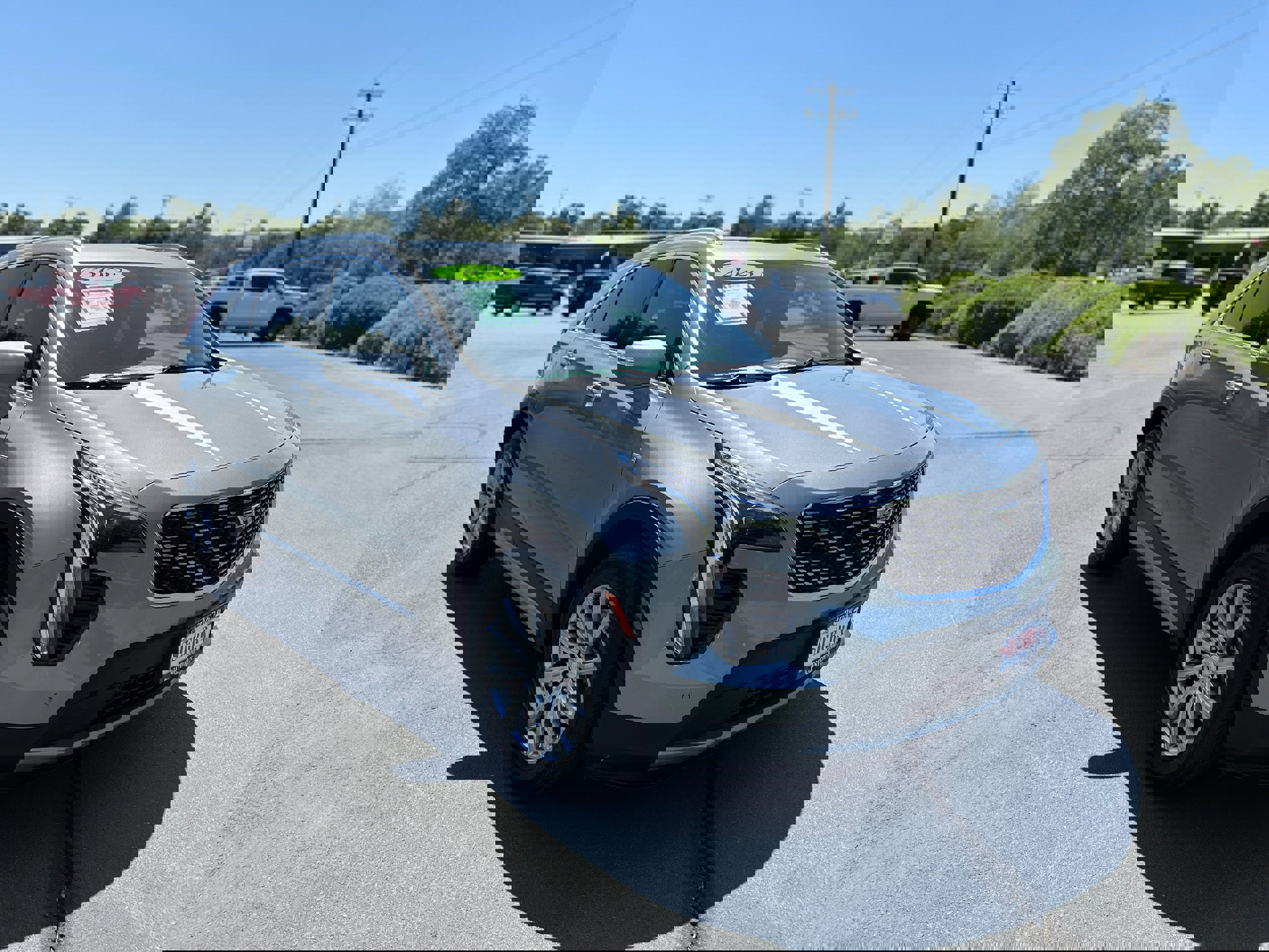 Used 2023 Cadillac XT4 Premium Luxury image 3