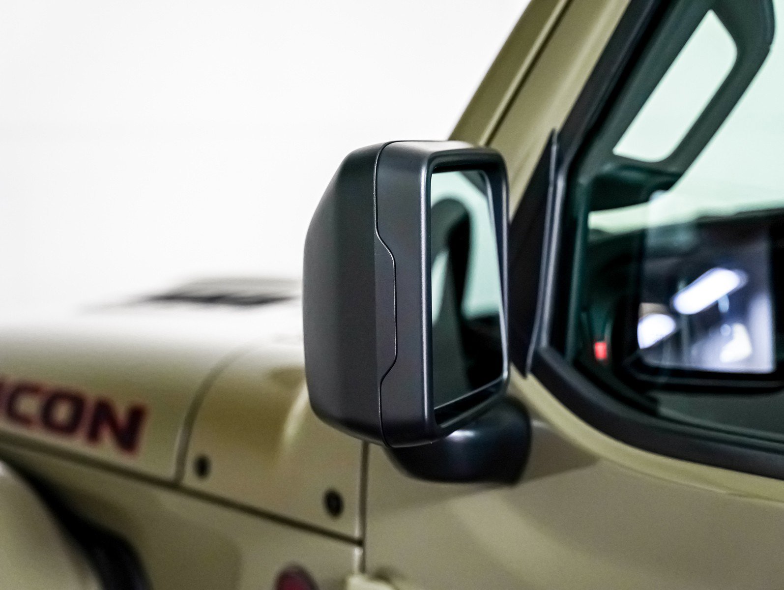 Used 2025 Jeep Wrangler Unlimited Rubicon image 21