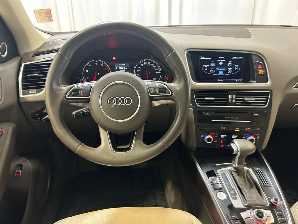 Used 2017 Audi Q5 3.0T Premium Plus w/ Technology Package AWD/4WD image 3