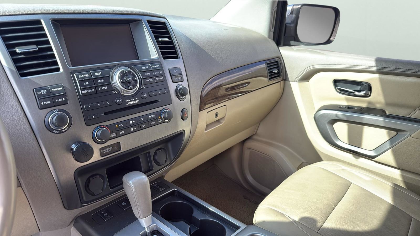 Used 2015 Nissan Armada Platinum image 19