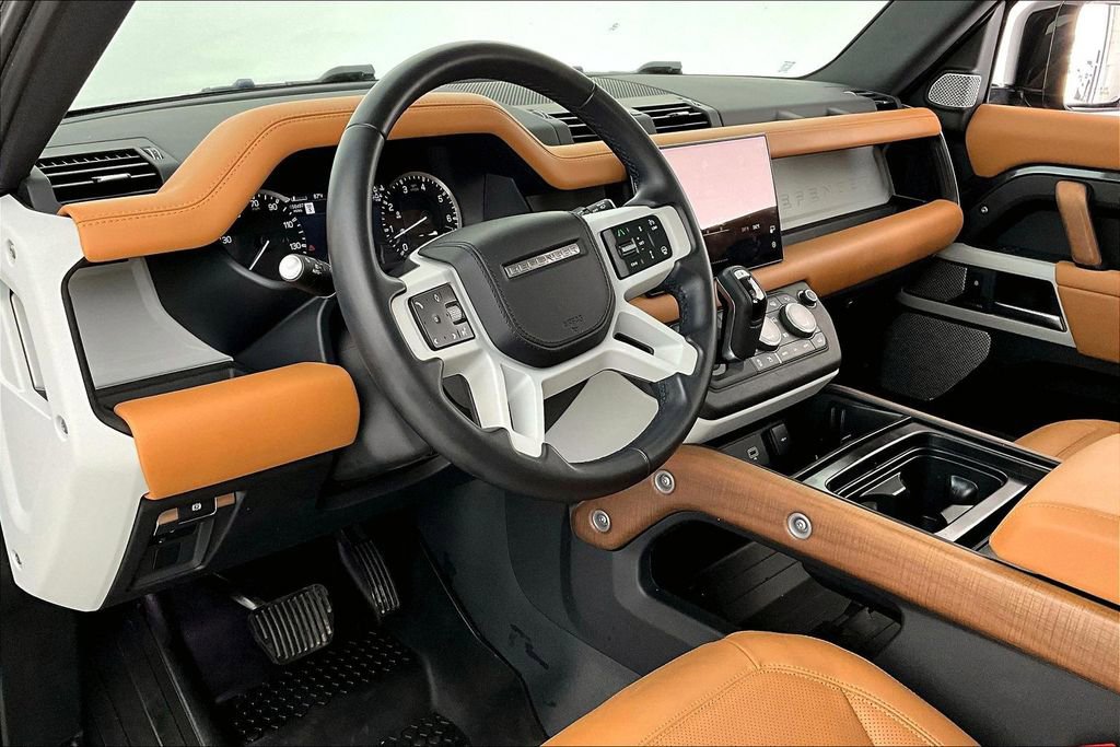 Used 2023 Land Rover Defender 130 First Edition image 16