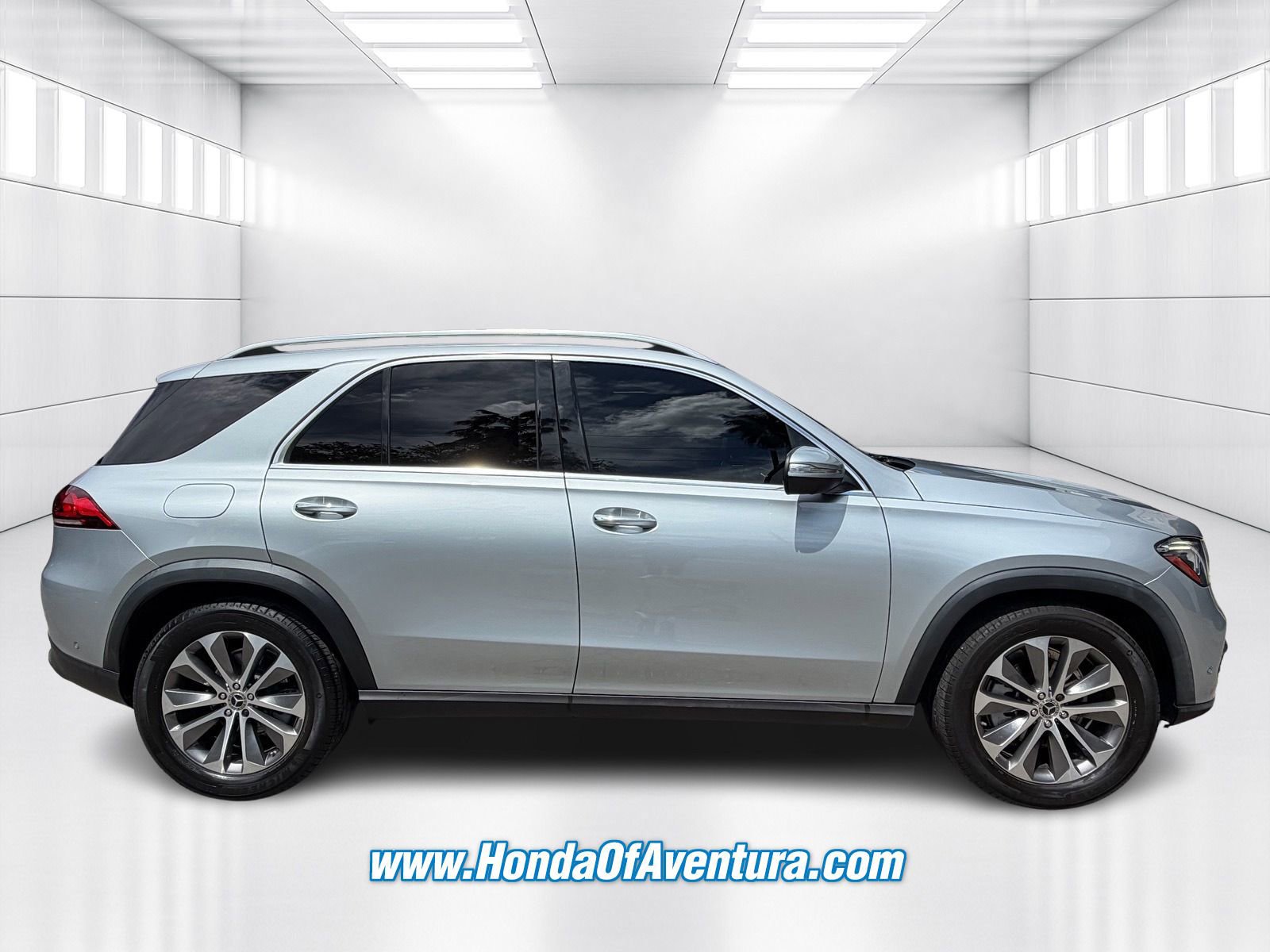 Used 2023 Mercedes-Benz GLE 350 image 2