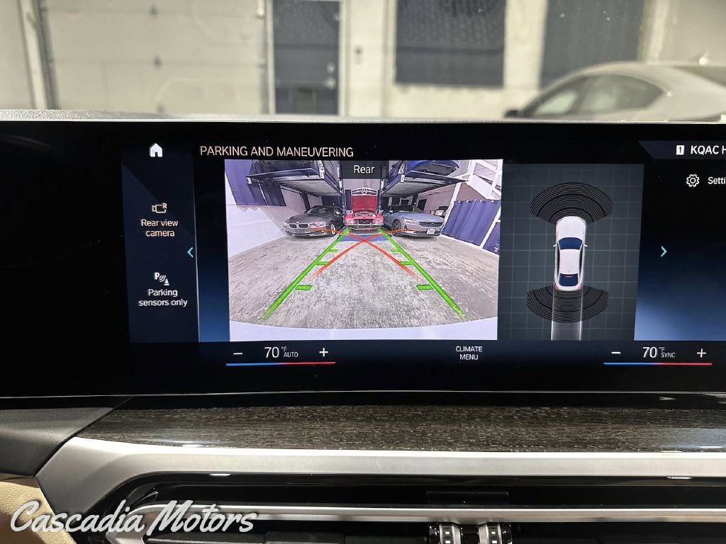 Used 2023 BMW i4 eDrive40 w/ Premium Package image 17