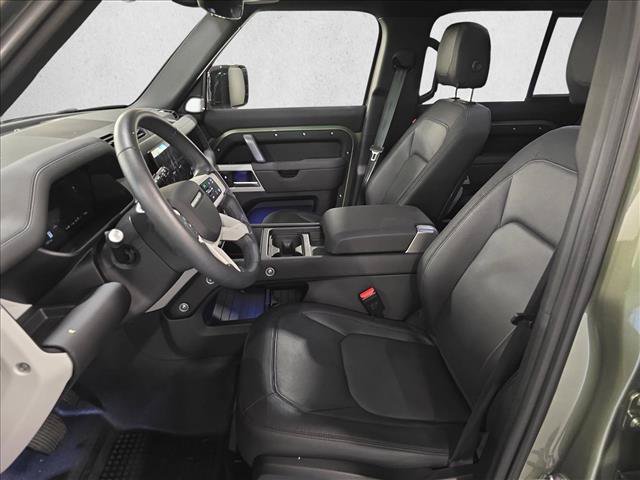 Used 2024 Land Rover Defender 130 X-Dynamic SE AWD/4WD image 14