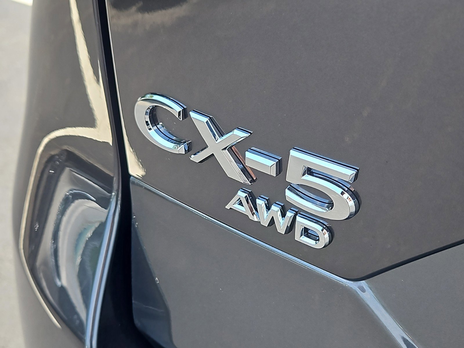 New 2025 MAZDA CX-5 AWD 2.5 S w/ Select Package image 4