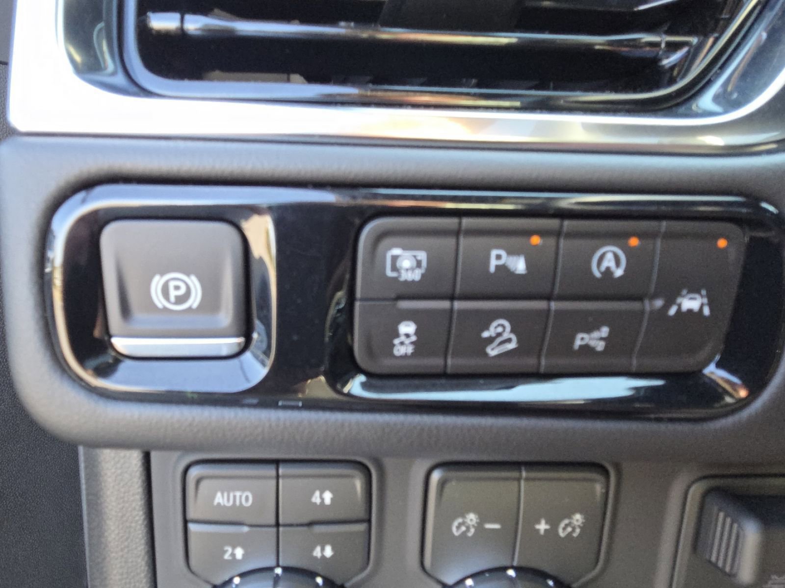 New 2026 GMC Yukon Elevation w/ Elevation Premium Package image 16