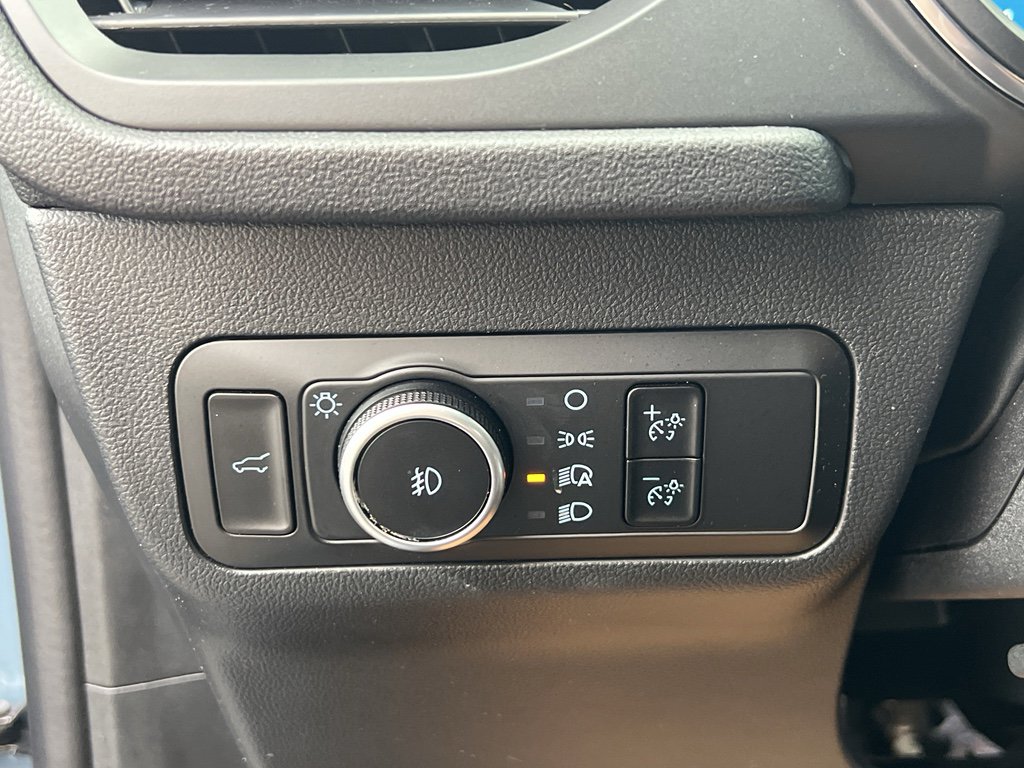 Used 2025 Ford Escape Platinum image 14