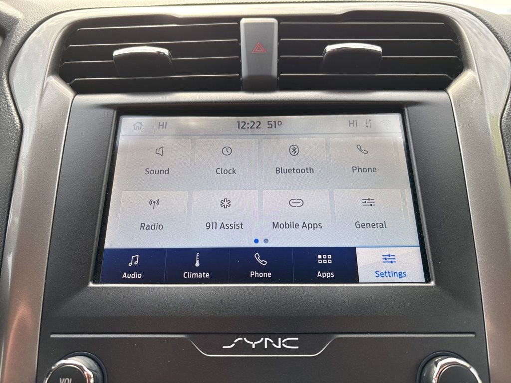 Used 2020 Ford Fusion SE image 19