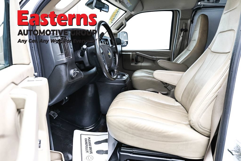 Used 2021 Chevrolet Express 3500 w/ Driver Convenience Package RWD image 14