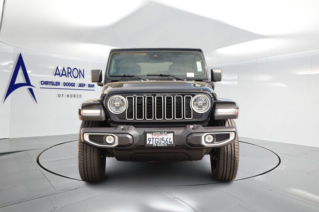 Used 2025 Jeep Wrangler Unlimited Sahara image 4
