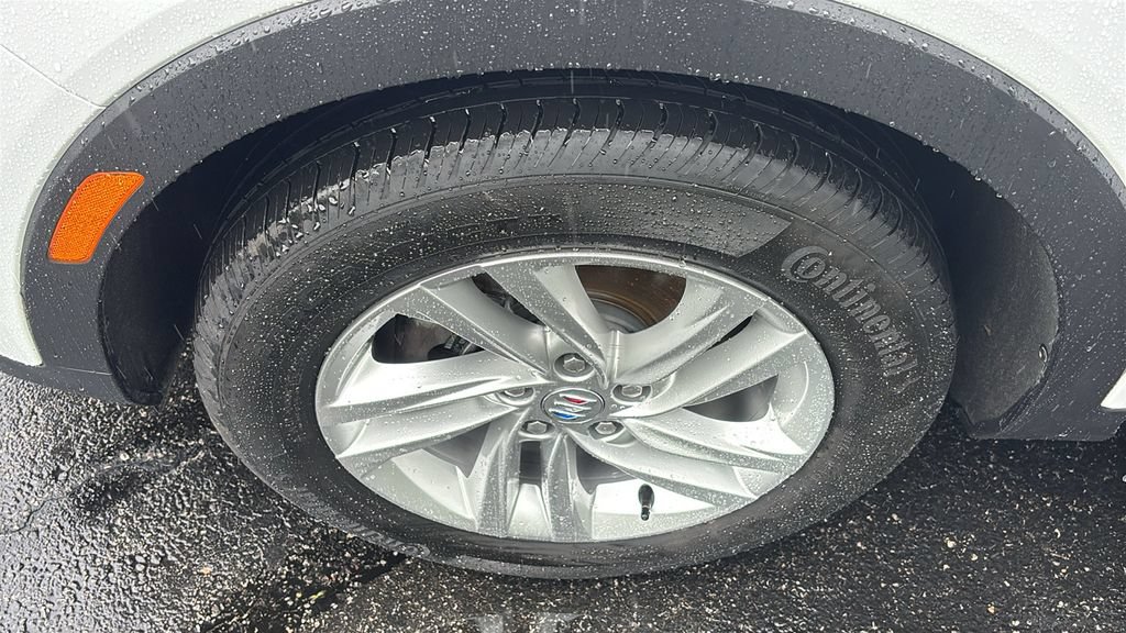 Used 2025 Buick Envista Preferred FWD image 34