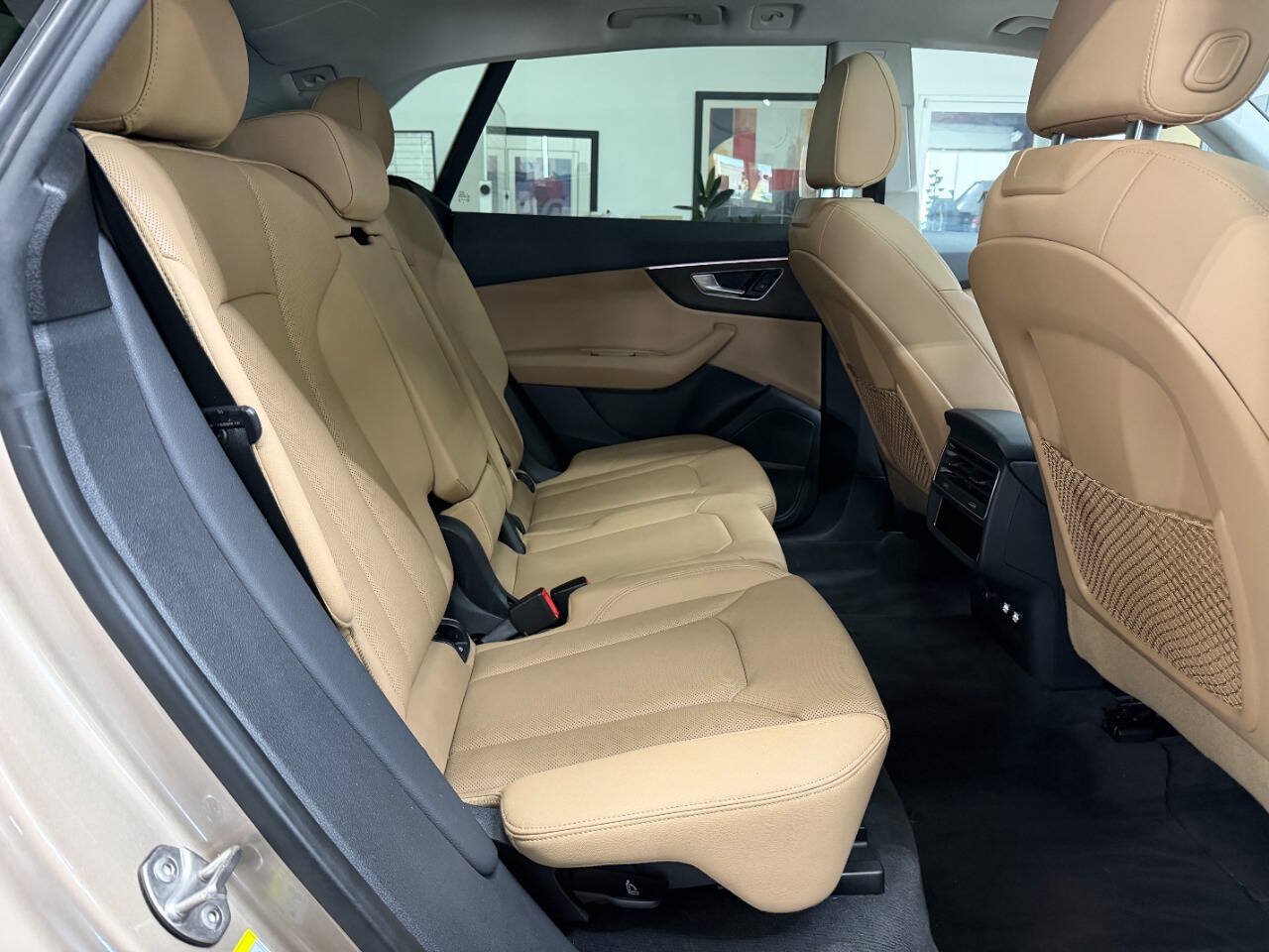 Used 2019 Audi Q8 Premium Plus w/ Premium Plus AWD/4WD image 15