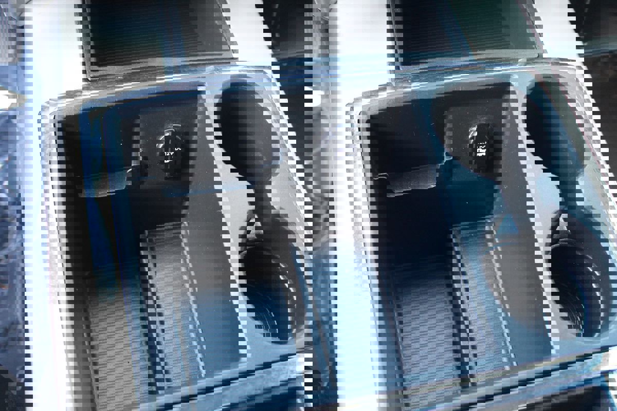 Used 2014 RAM 1500 Laramie w/ Convenience Group image 27