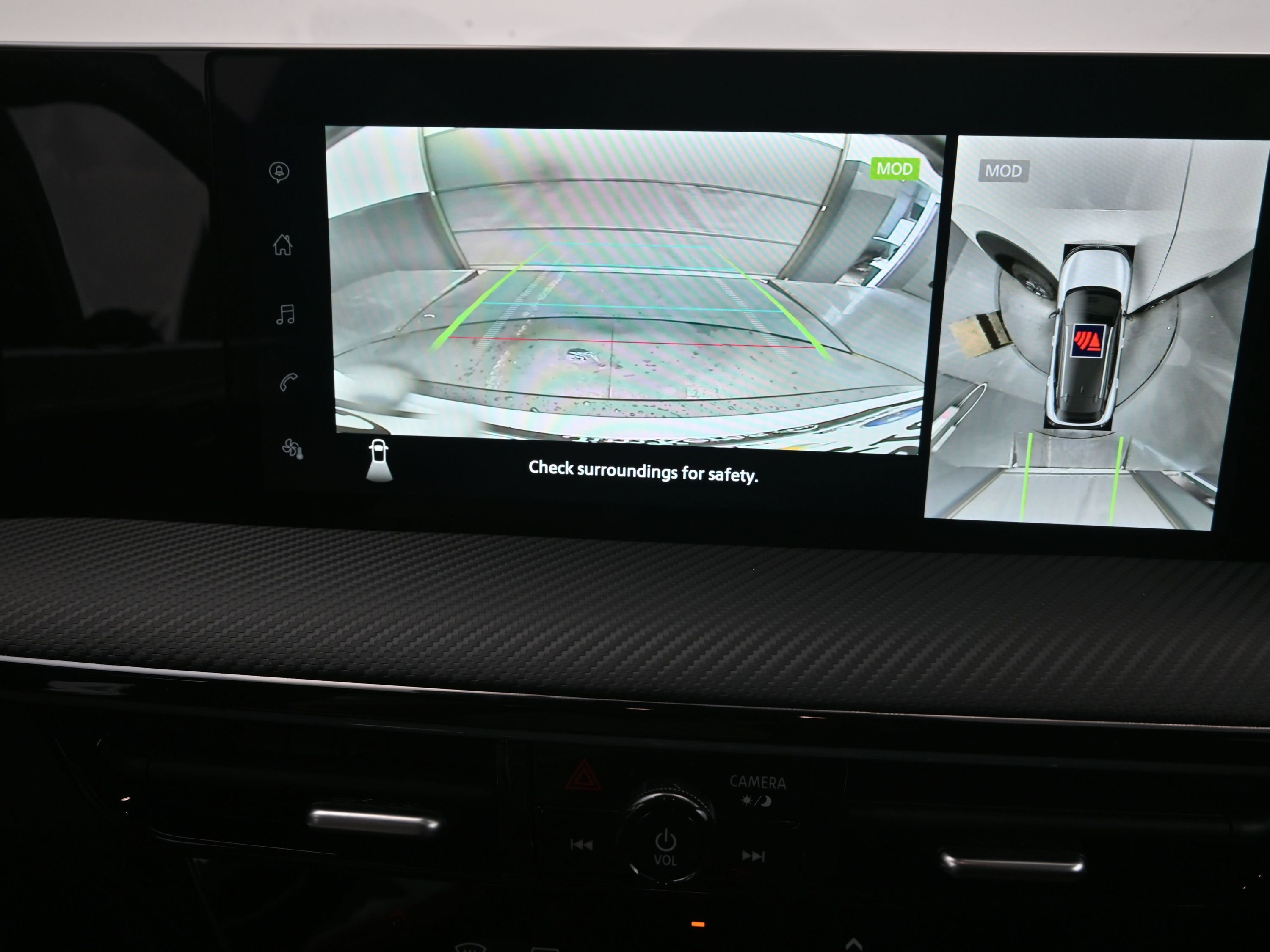 New 2025 Nissan Kicks SR image 25