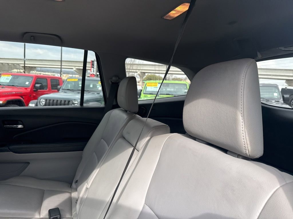 Used 2017 Honda Pilot EX-L image 10