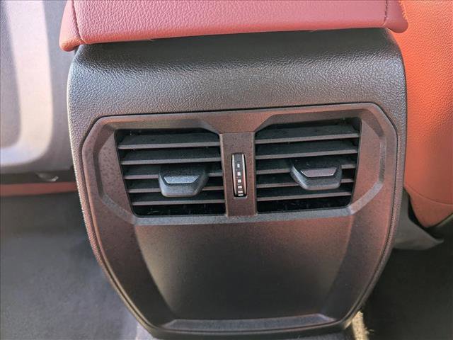 Used 2025 BMW 230i Coupe w/ M Sport Package RWD image 17