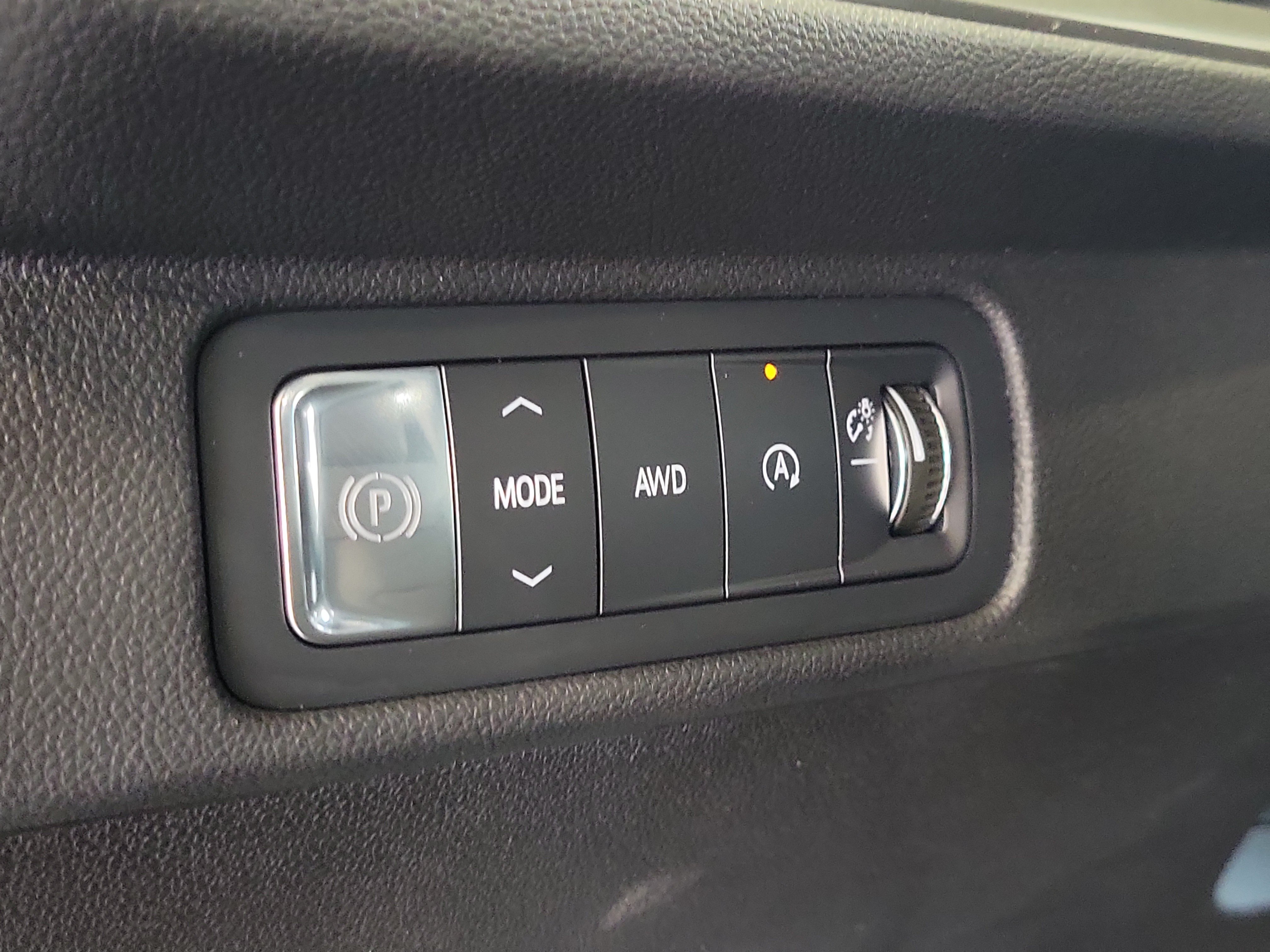 Used 2024 Chevrolet Traverse LT AWD/4WD image 23