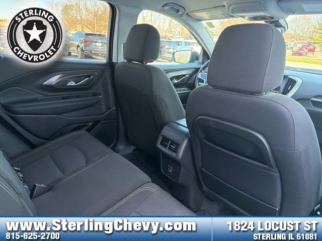 Used 2024 GMC Terrain SLE image 15