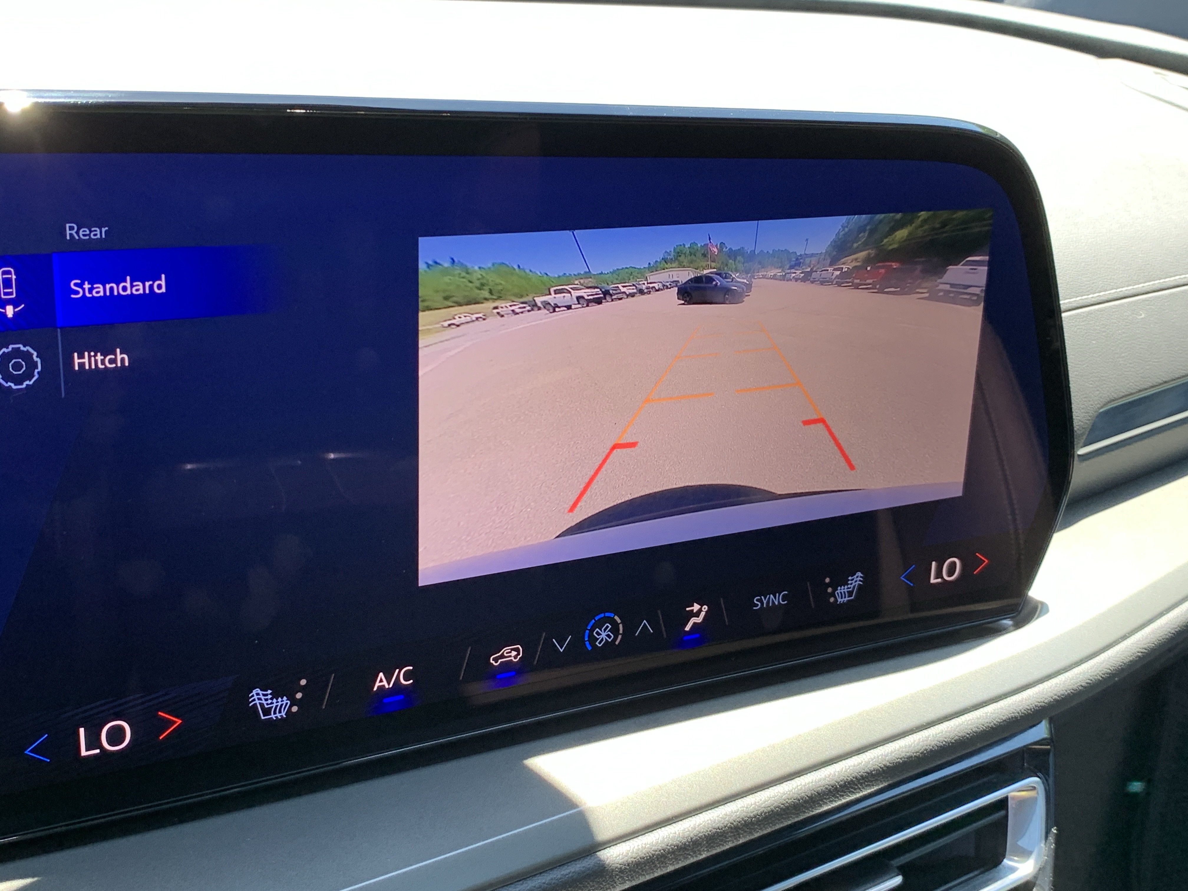 Used 2025 Chevrolet Traverse LT w/ Sun and Wheel Package FWD image 22
