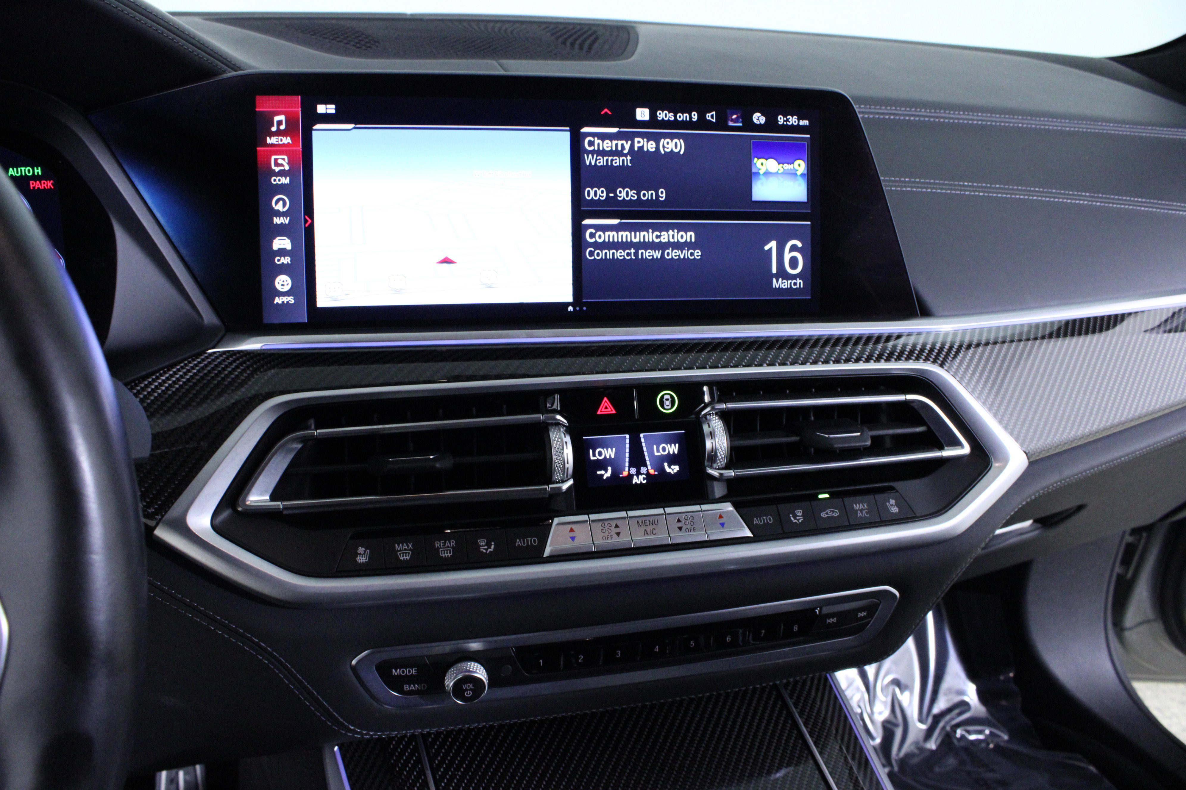 Used 2022 BMW X5 M w/ Executive Package image 27