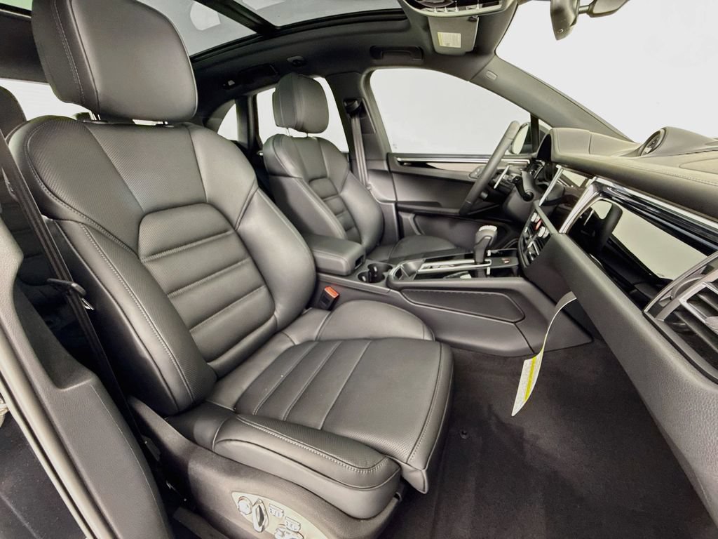 New 2026 Porsche Macan S AWD/4WD image 30