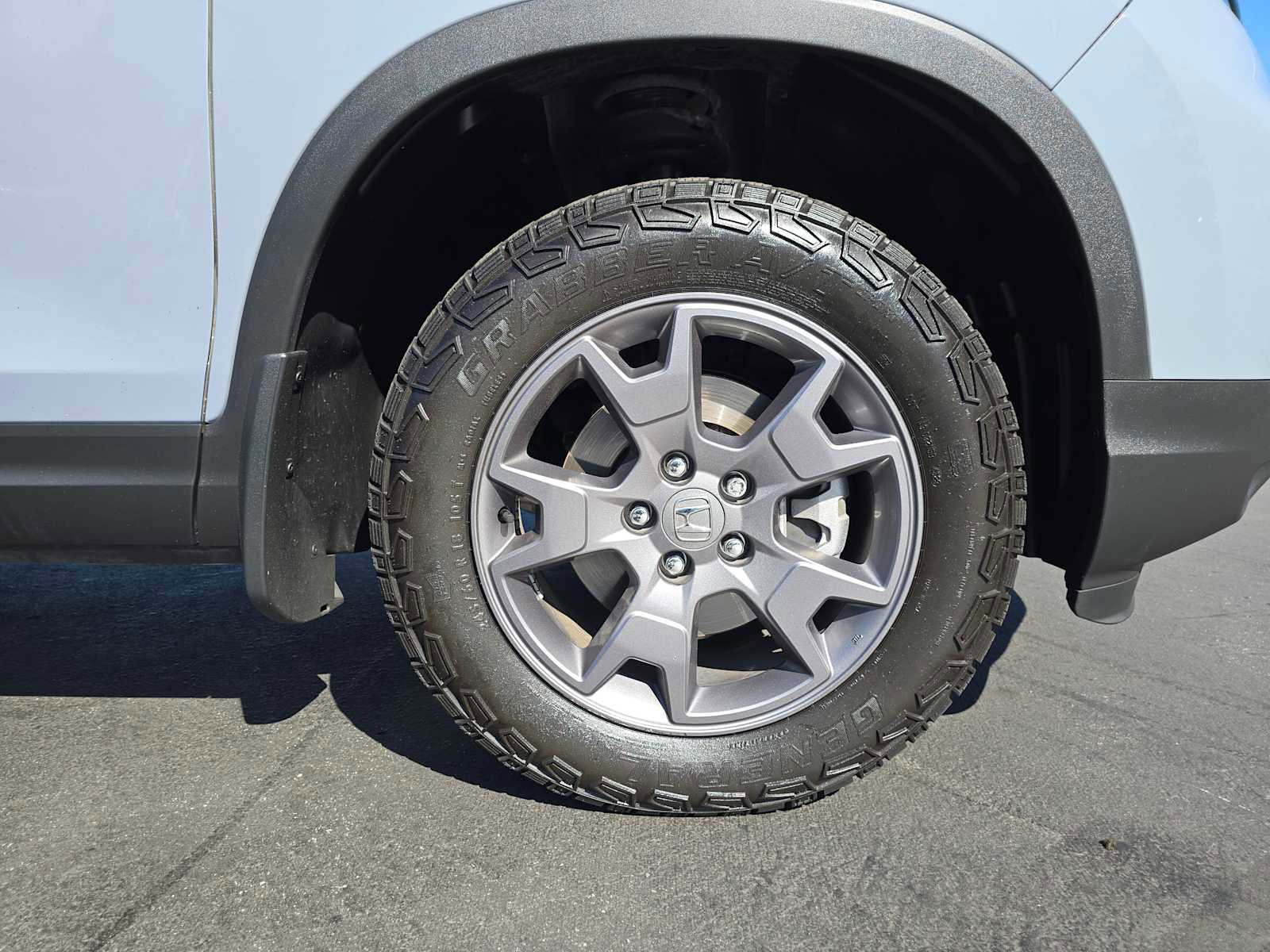 Used 2024 Honda Passport TrailSport image 9