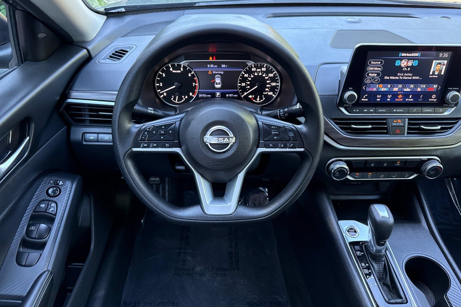 Used 2025 Nissan Altima 2.5 SV FWD image 15