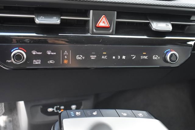 Used 2025 Kia EV6 Wind RWD image 32