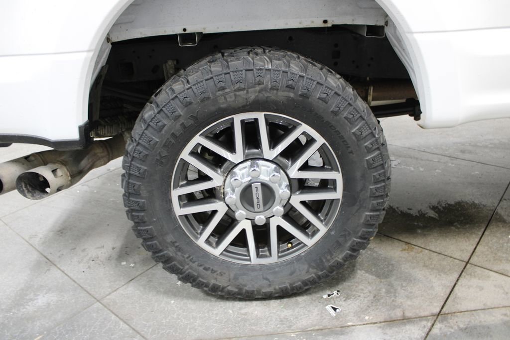 Used 2021 Ford F250 Lariat image 39