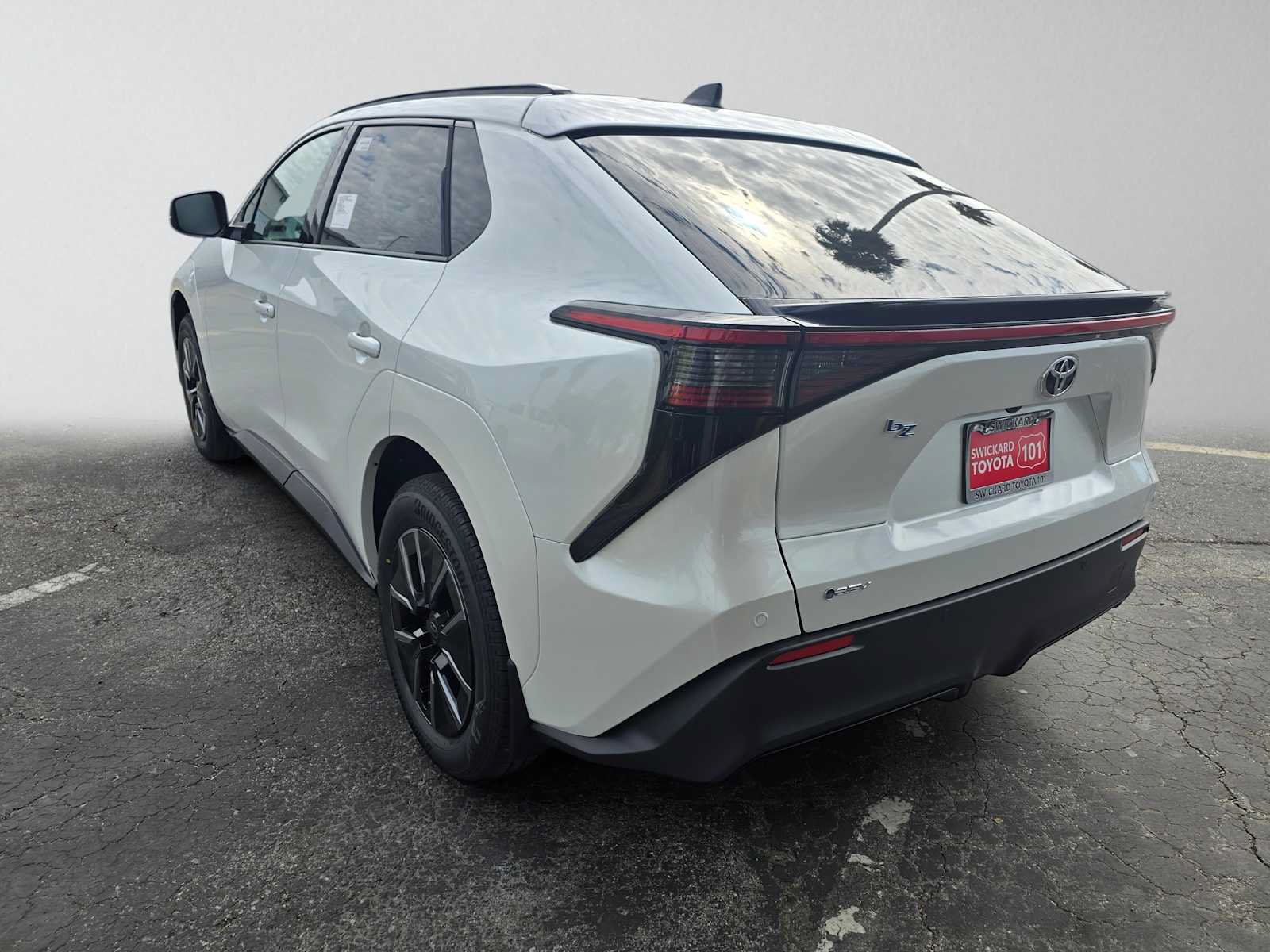 New 2026 Toyota bZ FWD image 5