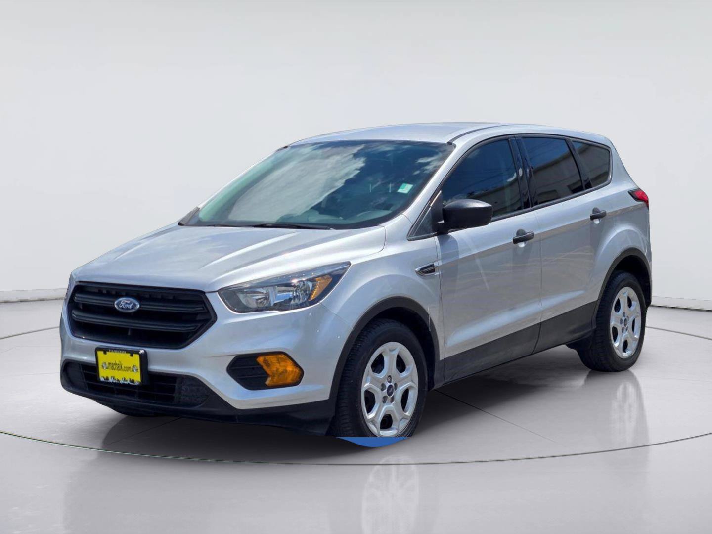 Used 2019 Ford Escape S FWD image 1
