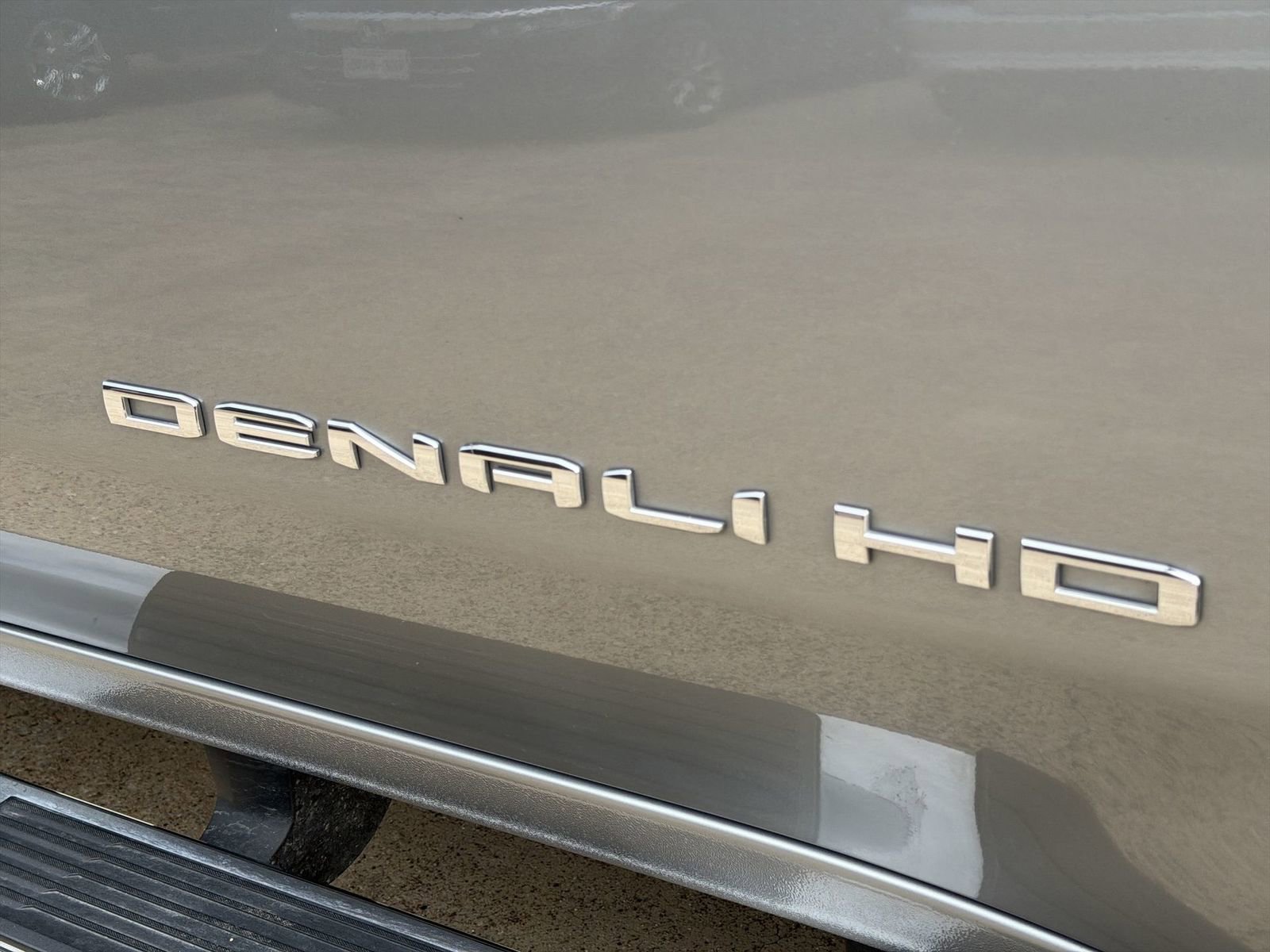 Used 2025 GMC Sierra 2500 Denali w/ Technology Package AWD/4WD image 32