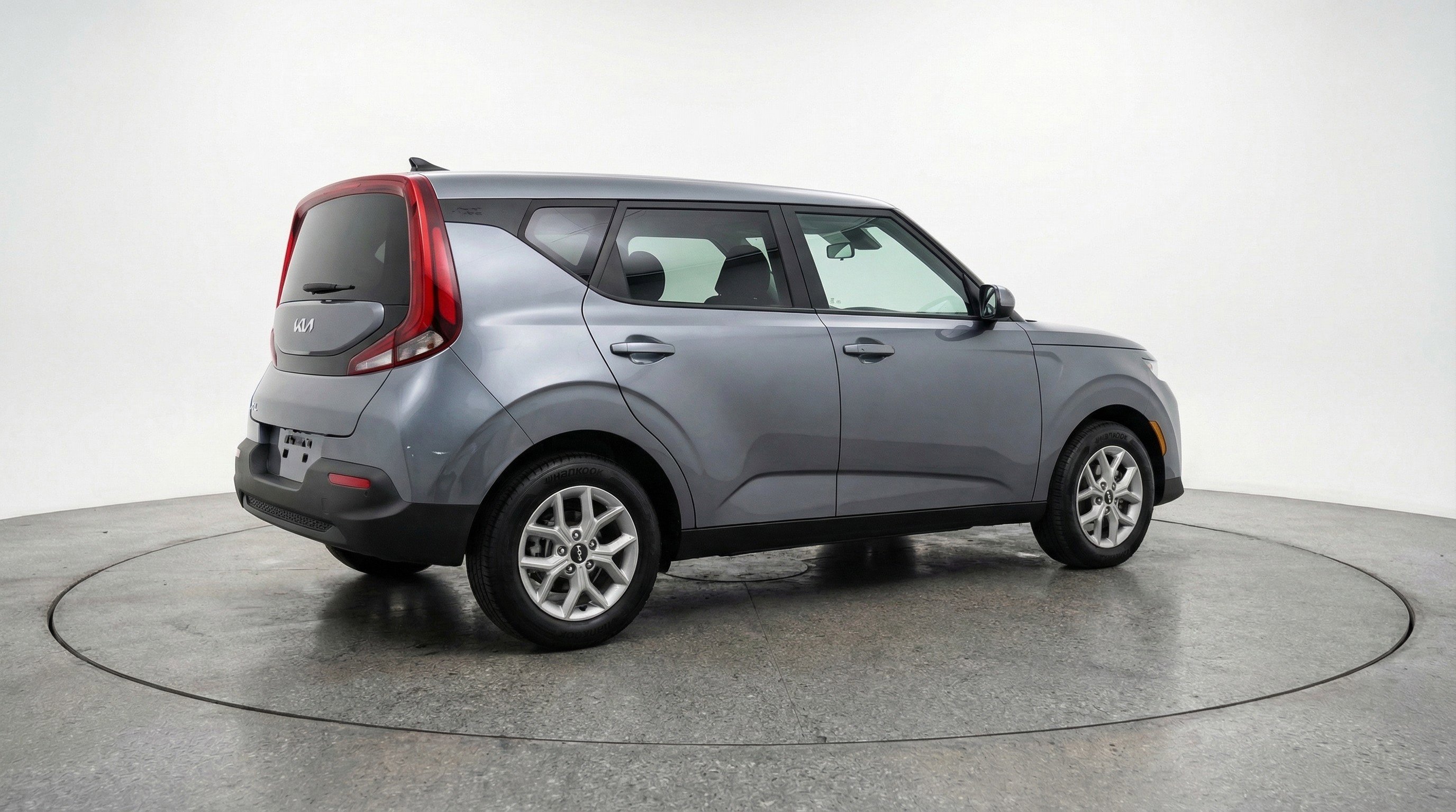 Used 2025 Kia Soul LX w/ LX Technology Package image 9