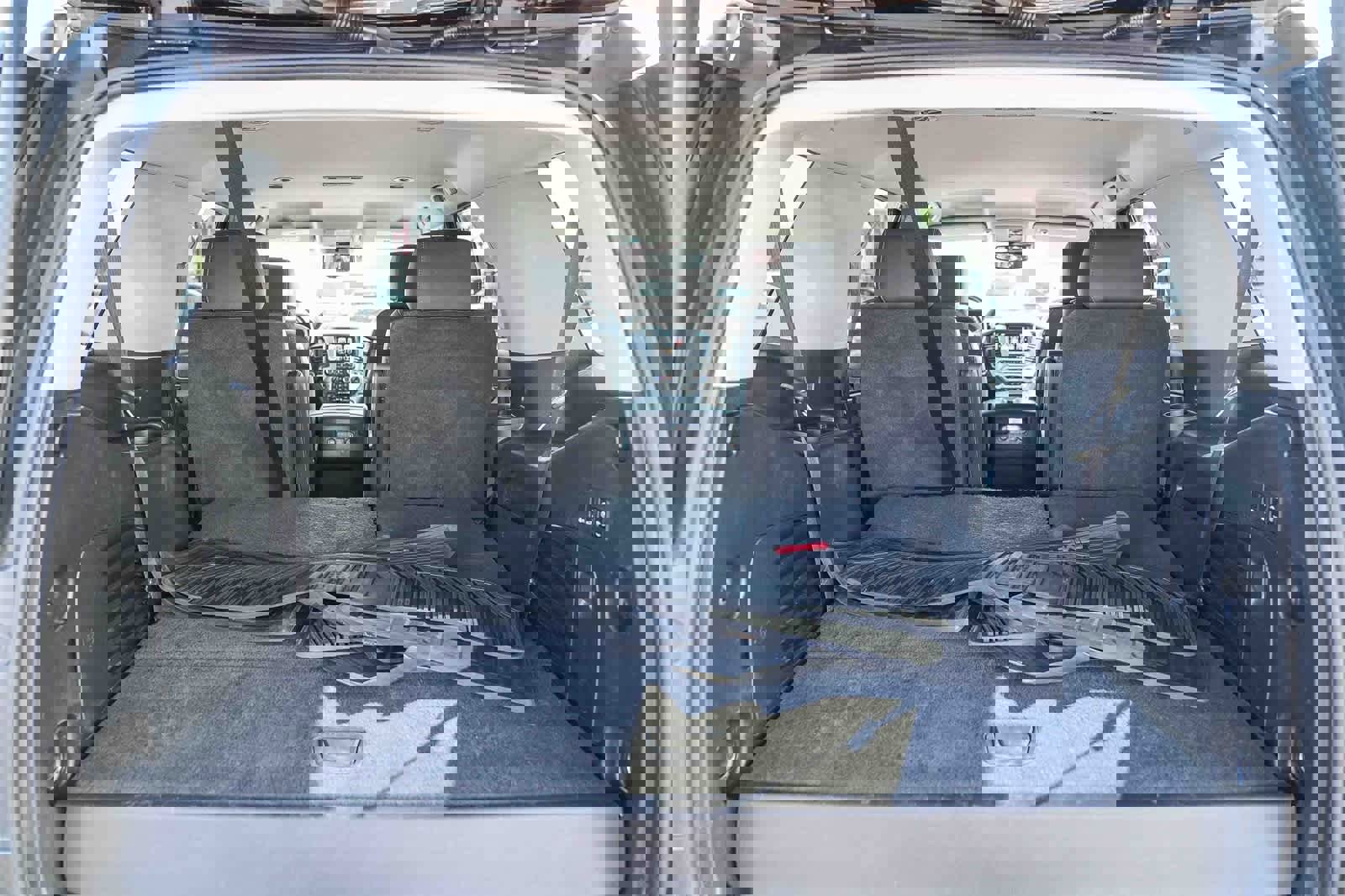 Used 2018 GMC Yukon SLT w/ HD Trailering Package image 21