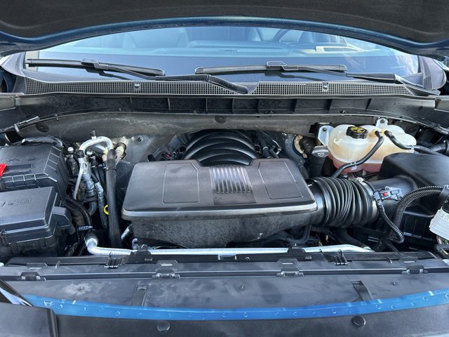 Used 2025 Chevrolet Suburban LT AWD/4WD image 10
