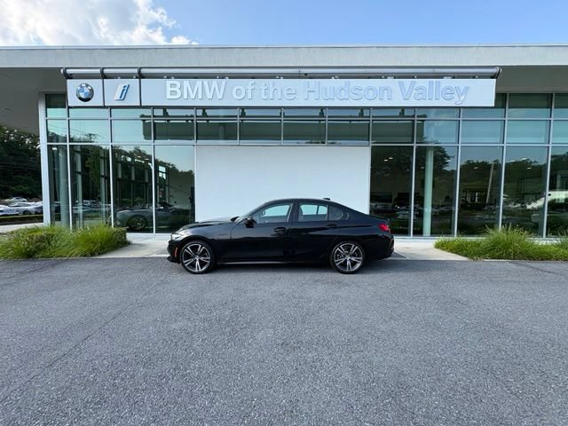 Used 2023 BMW 330i xDrive Sedan w/ Driving Assistance Package AWD/4WD image 1