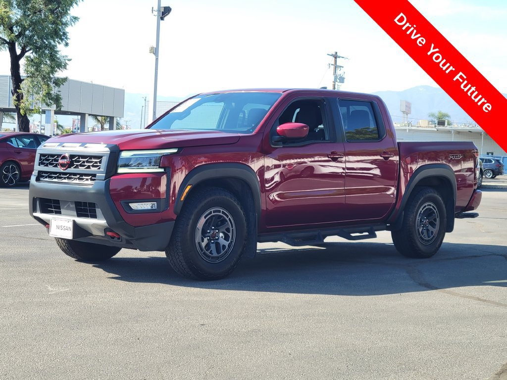 Used 2025 Nissan Frontier Pro-X RWD image 2