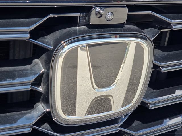 Used 2025 Honda Pilot TrailSport image 10