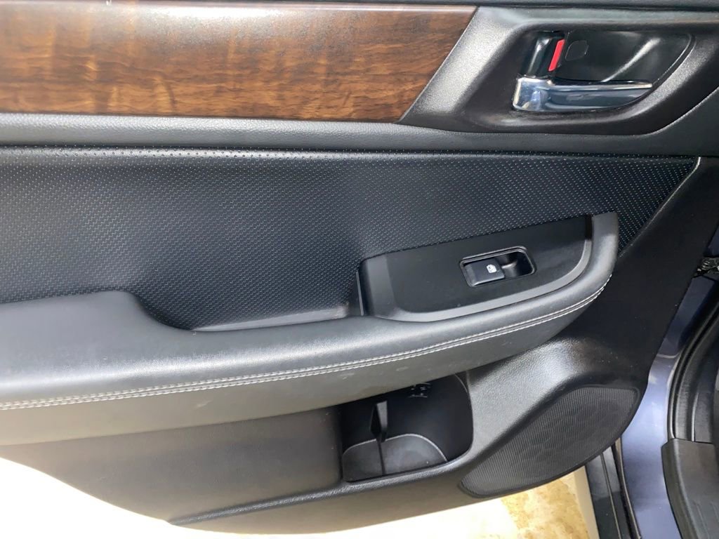 Used 2017 Subaru Outback 2.5i Limited image 32