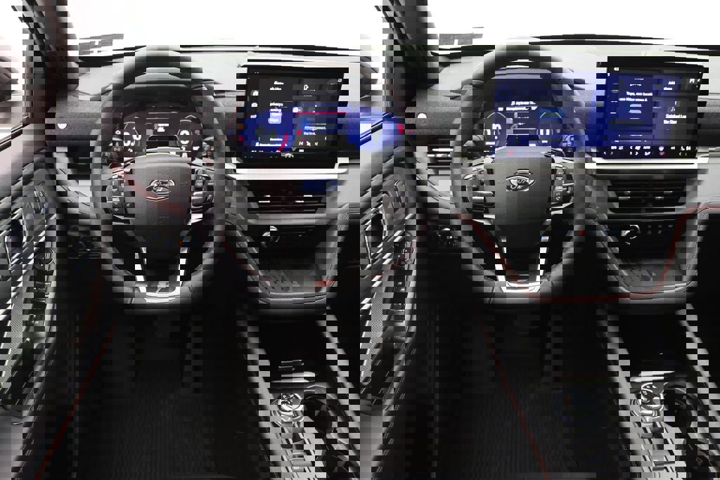 Used 2025 Ford Explorer ST AWD/4WD image 14