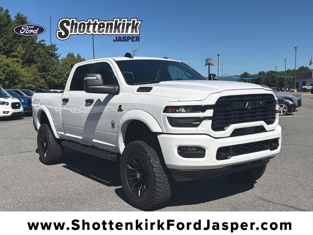 Used 2025 RAM 2500 Big Horn AWD/4WD image 1