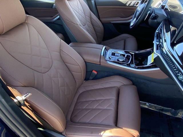 Used 2026 BMW X5 xDrive50e w/ Premium Package image 11