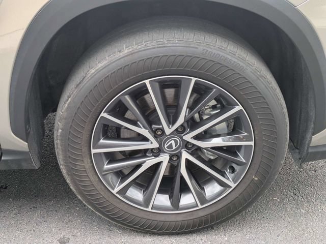 Used 2024 Lexus NX 250 FWD w/ Towing Package (2000 Lbs) image 9