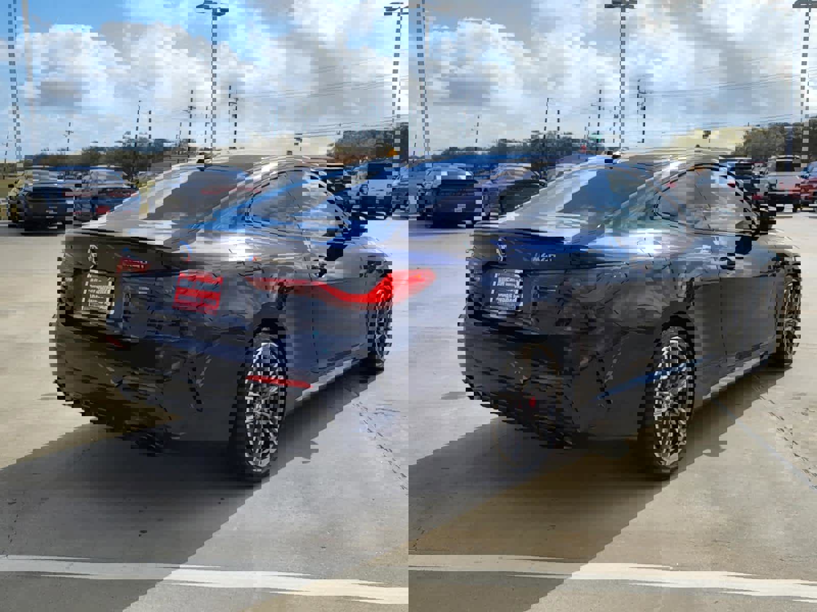 Used 2023 BMW 440i xDrive Coupe w/ Premium Package image 5