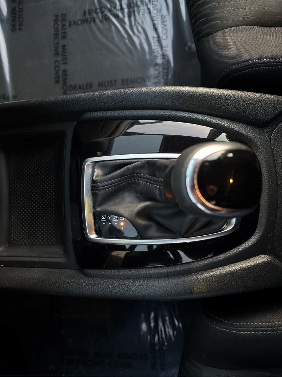 Used 2018 Nissan Rogue S image 18