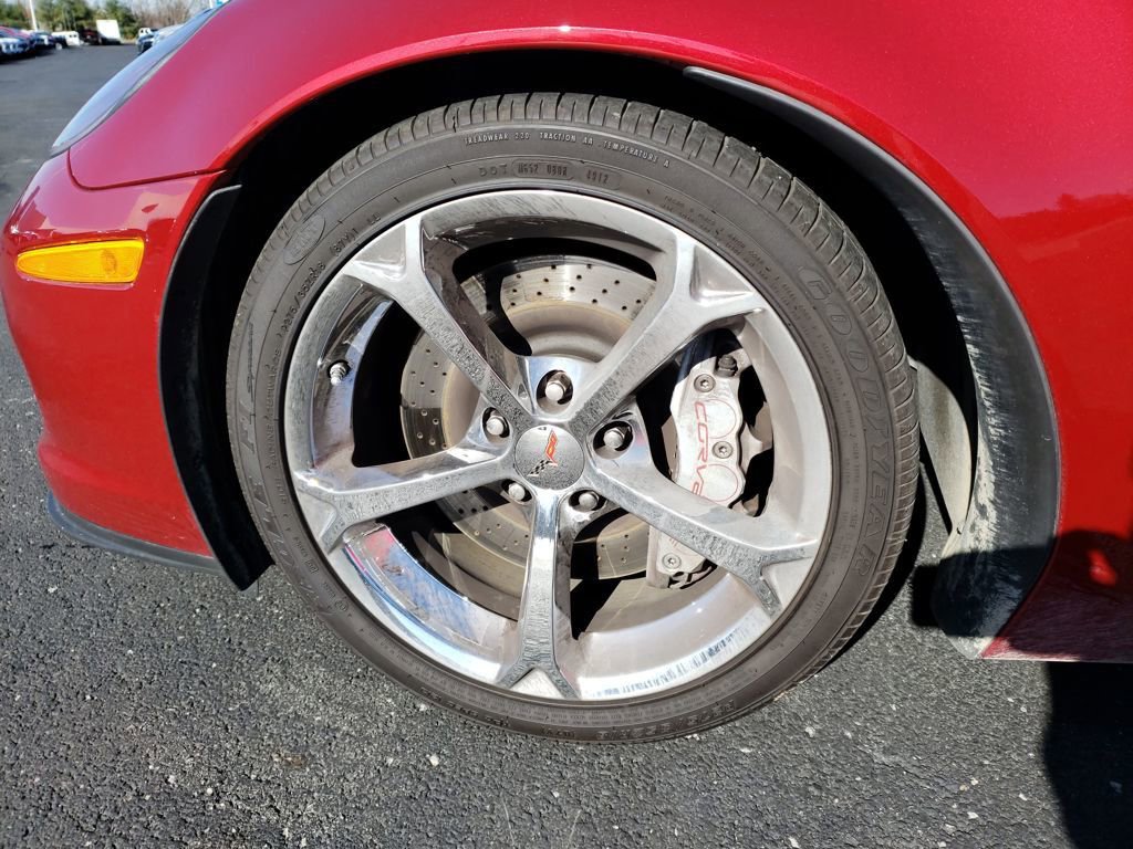 Used 2013 Chevrolet Corvette Grand Sport w/ 4LT Preferred Equipment Group image 23