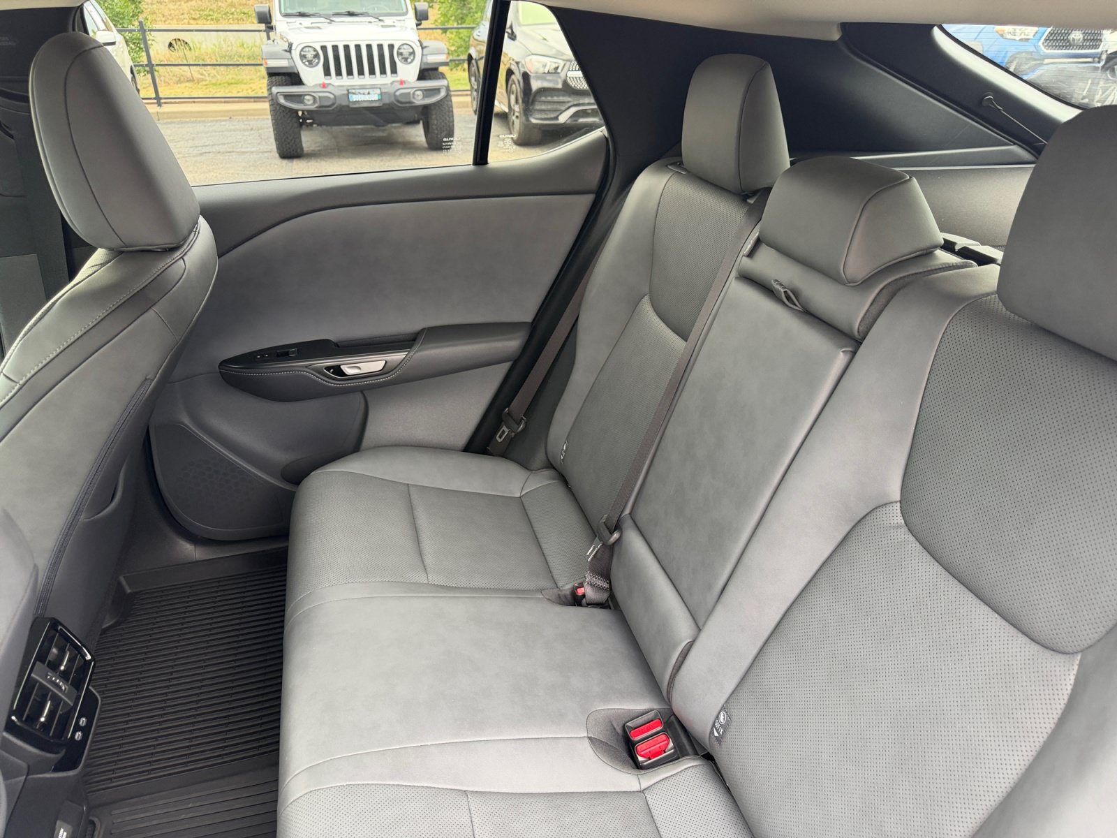 Used 2025 Lexus RZ 450e w/ Accessory Package (2T) AWD/4WD image 17