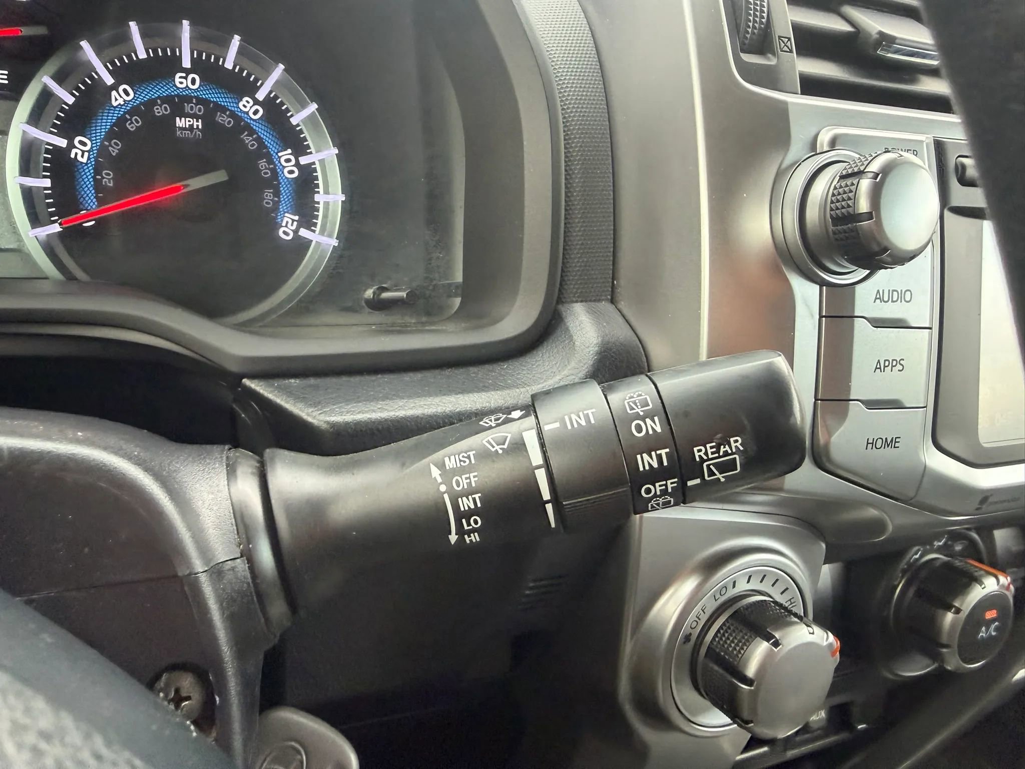 Used 2016 Toyota 4Runner SR5 AWD/4WD image 23